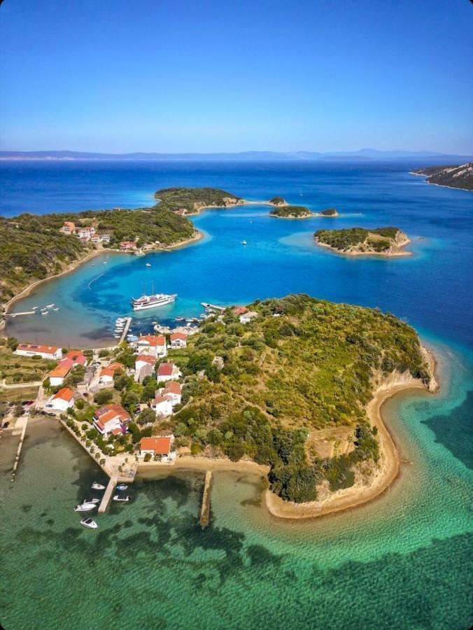 Beach Suite Nina Supetarska Draga Bagian luar foto