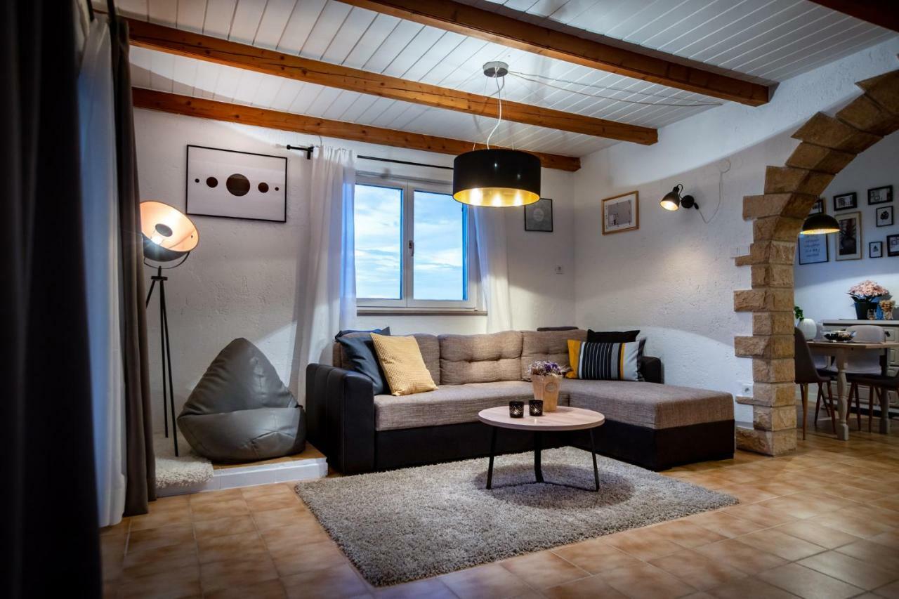 Beach Suite Nina Supetarska Draga Bagian luar foto