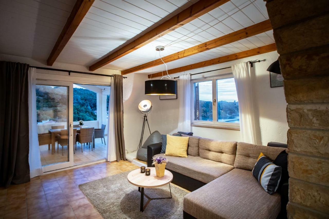 Beach Suite Nina Supetarska Draga Bagian luar foto